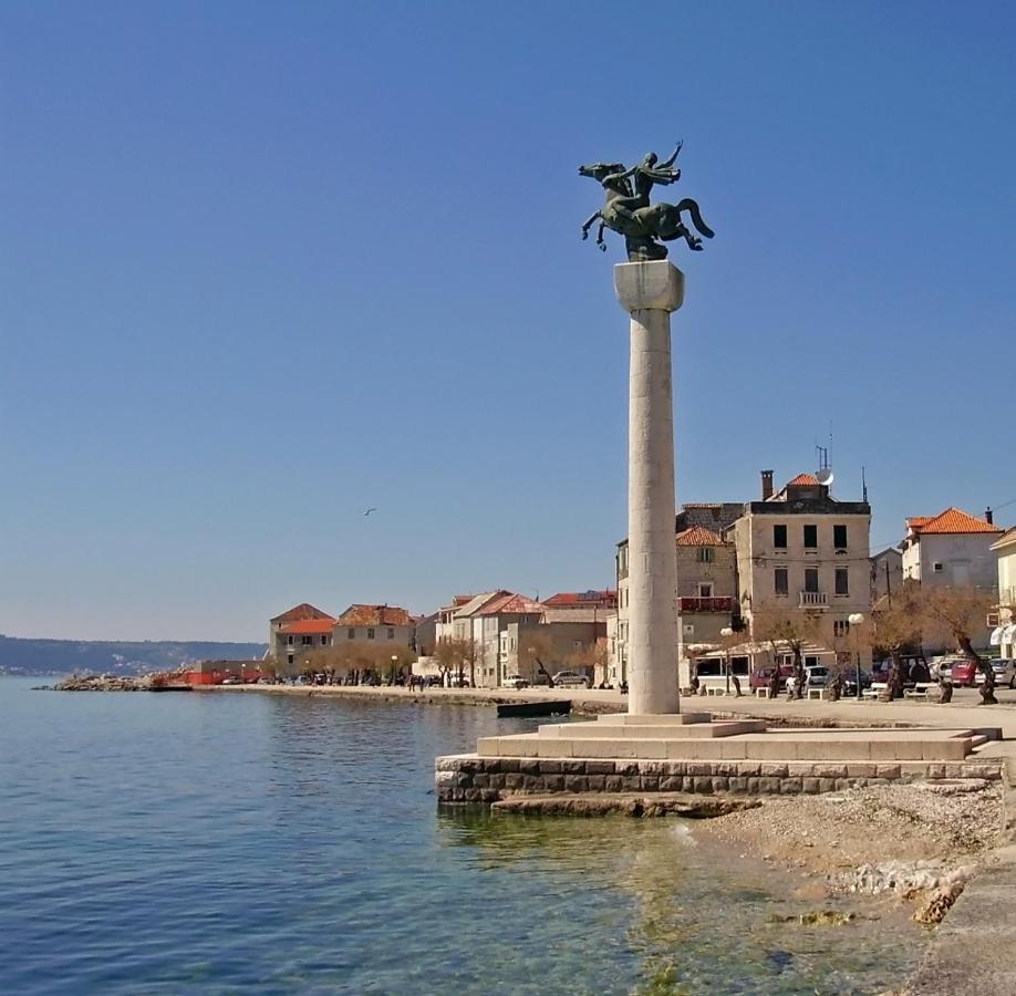 Apartment In Kastel Kambelovac With Sea View, Balcony, Air Conditioning, Wifi 4483-1 Kastela Exterior photo